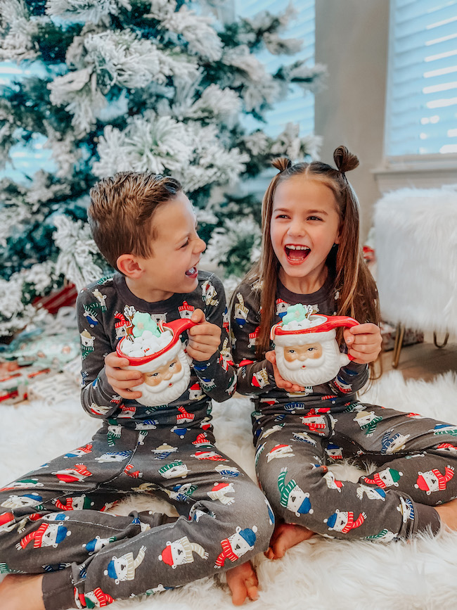 family Christmas pajamas pictures